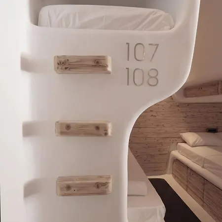 بيت شباب شباب Mycocoon