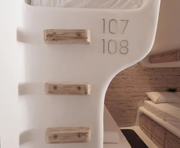 بيت شباب شباب Mycocoon